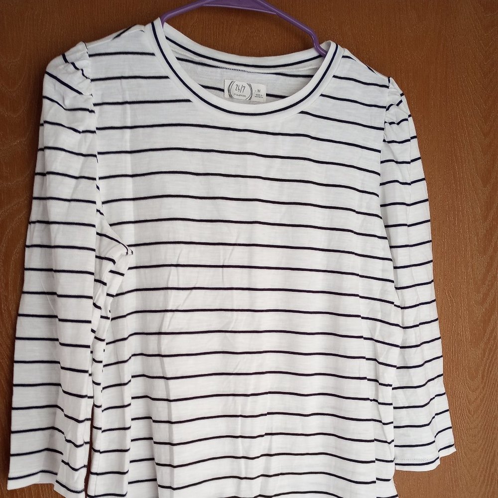 Maurices women puff sleeve 24/7 blouse